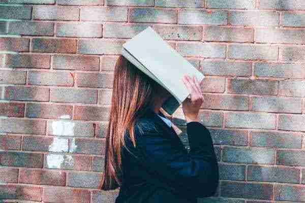How Faith Influences Reasoning
